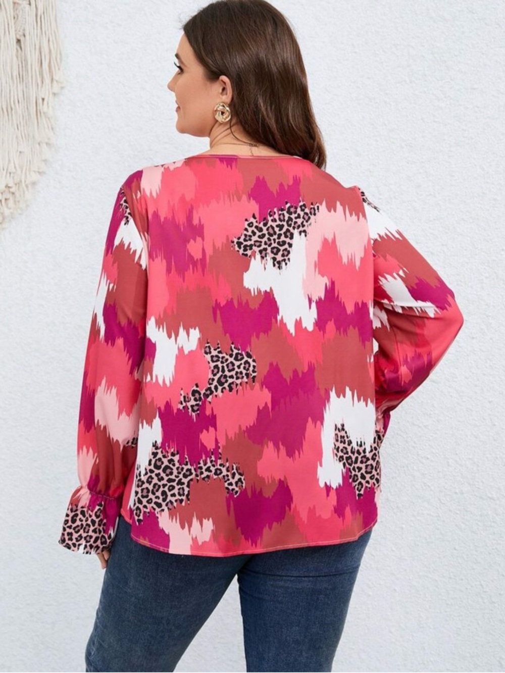 LIKE NEW SHEIN Plus Leopard Print Flounce Sleeve Blouse - Hot Pink - Sz 0XL - Picture 2 of 6